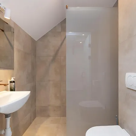 Volare Balice ホテル Cholerzyn